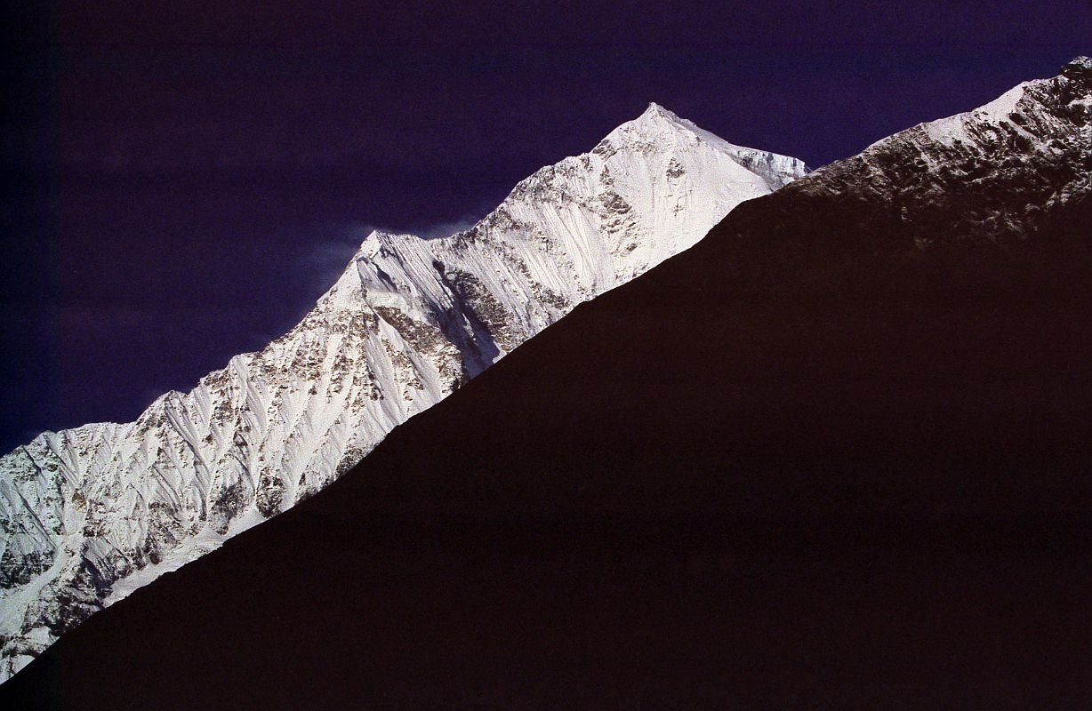 203 Dhaulagiri Ridge Closer From before Tukuche The south-east ridge of Dhaulagiri ... gave us some slight encouragement ... Lachenal: To begin with, it's incredibly long, it's all very high up, and above all it's technically very difficult: great walls and towers of ice, some rock, broken ground, gendarmes - there's no end to it